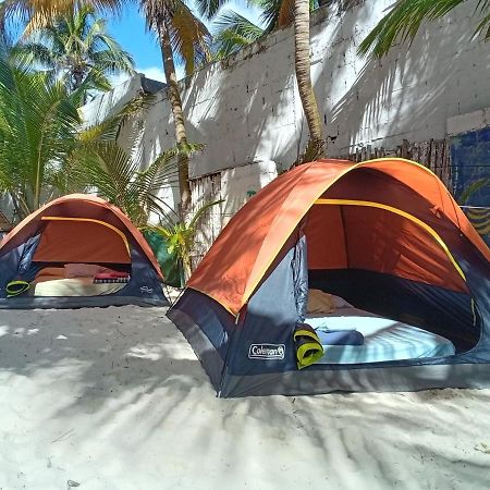 Chavez Eco Beach Camping And Cabanas ตูลุม ภายนอก รูปภาพ