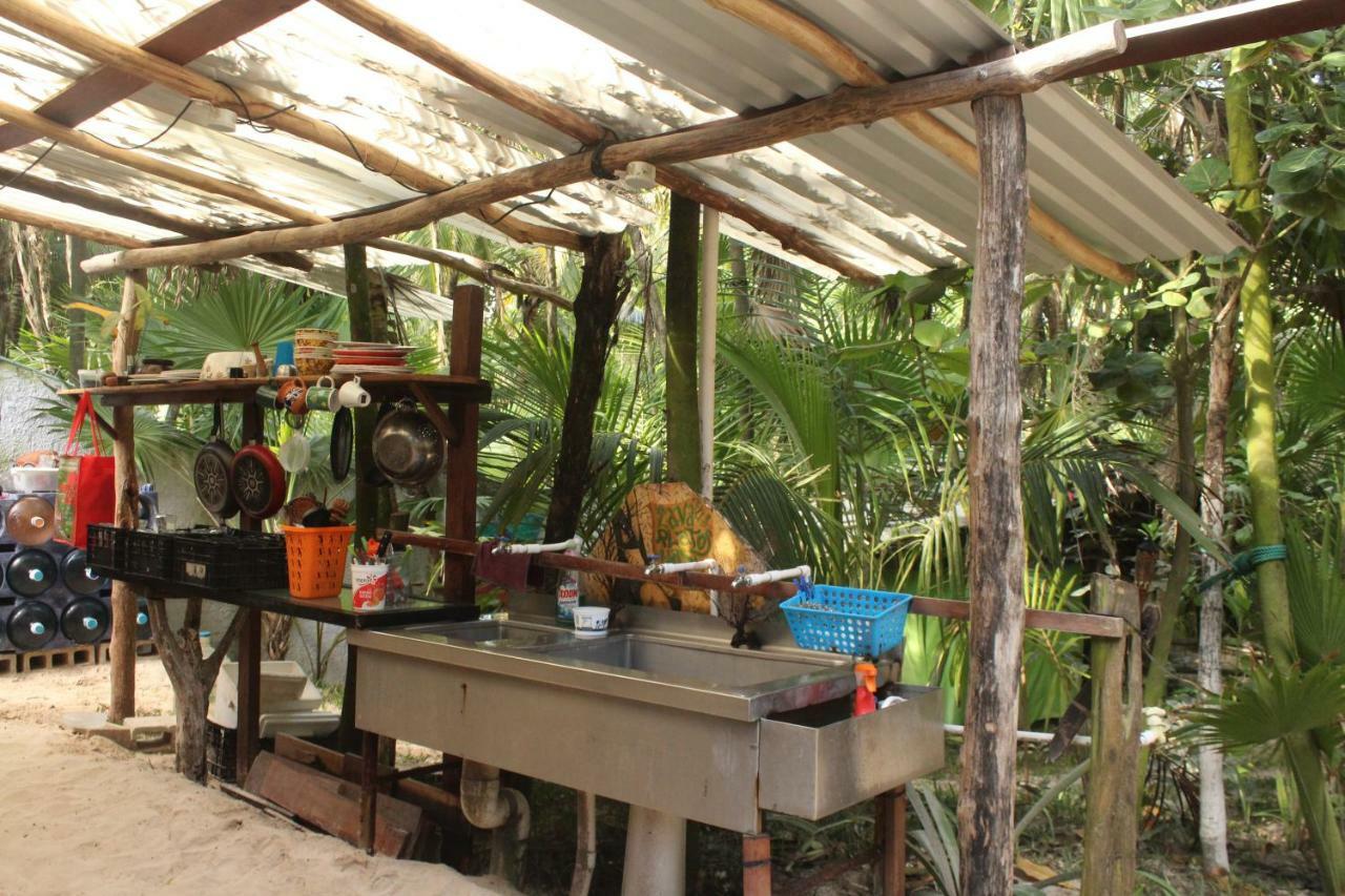 Chavez Eco Beach Camping And Cabanas ตูลุม ภายนอก รูปภาพ